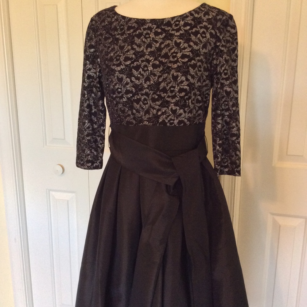 Jessica Howard black and silver cocktail dress - Picture 5 of 5